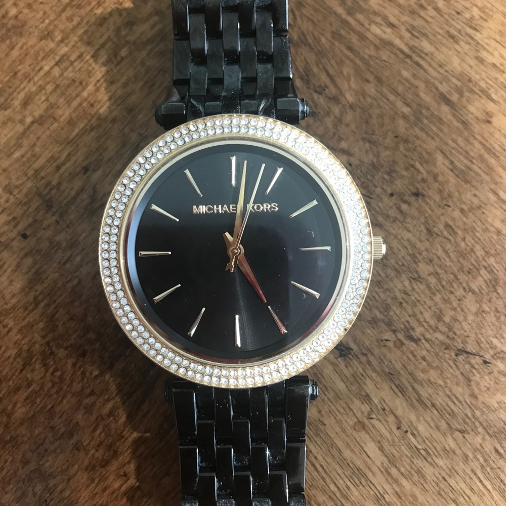 Michael Kors watch ⌚️ black/gold